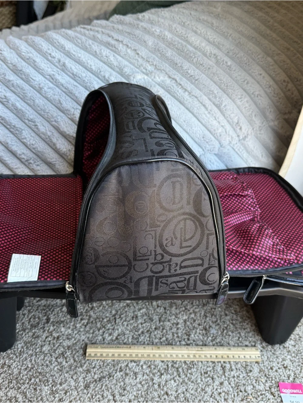 MMO Caboodles Large Travel Black Makeup Bag Envy. 3 Zip Compartment